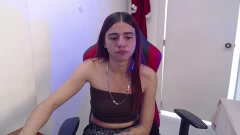 maxinesex_ online show from 05/11/26, 03:18