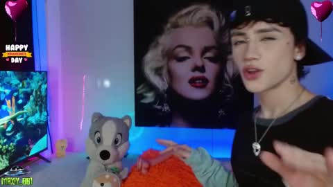 Snapshot of maxiy_001 chatting on 02/08/25, 07:48 Max online show from 02/08/25, 07:48