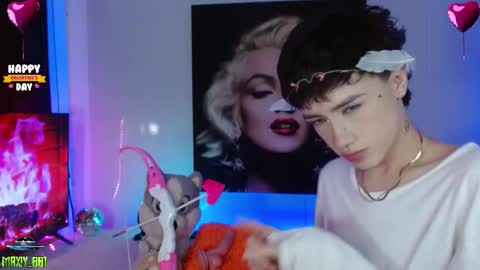 Snapshot of maxiy_001 chatting on 02/16/25, 03:58 Max online show from 02/16/25, 03:58