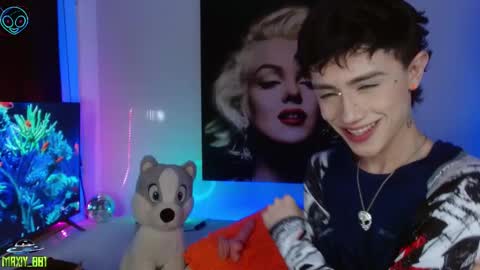 Snapshot of maxiy_001 chatting on 02/24/25, 06:38 Max online show from 02/24/25, 06:38