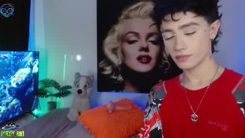 Max online show from 11/12/25, 04:57