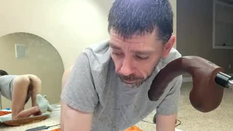 Snapshot of maxjr8008 chatting on 12/23/24, 02:56 maxjr8008 online show from 12/23/24, 02:56