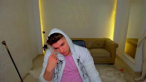 MaxKaiden online show from 11/06/25, 05:52