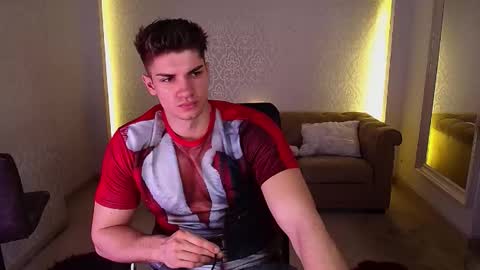 MaxKaiden online show from 11/26/25, 05:30