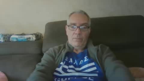 Snapshot of maxou569 chatting on 11/10/25, 07:07 maxou569 online show from 11/10/25, 07:07