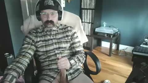 Snapshot of maxpower840 chatting on 04/03/26, 05:55 maxpower840 online show from 04/03/26, 05:55