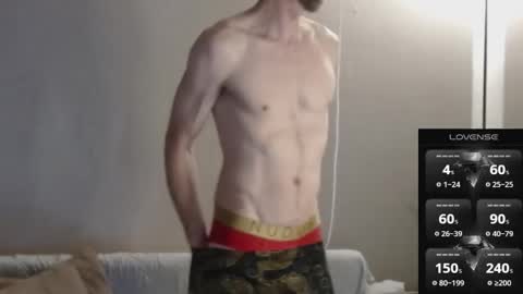 MaxRouger online show from 11/23/25, 09:31