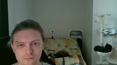 Snapshot of maxs_93 chatting on 10/10/25, 12:04 maxs_93 online show from 10/10/25, 12:04