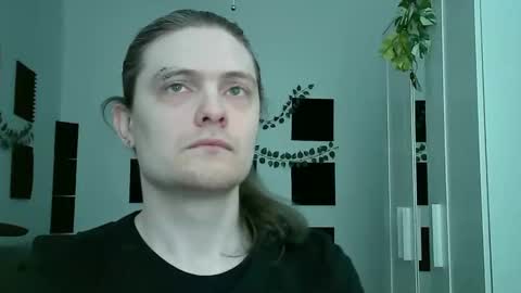 Snapshot of maxs_93 chatting on 03/13/26, 10:44 maxs_93 online show from 03/13/26, 10:44