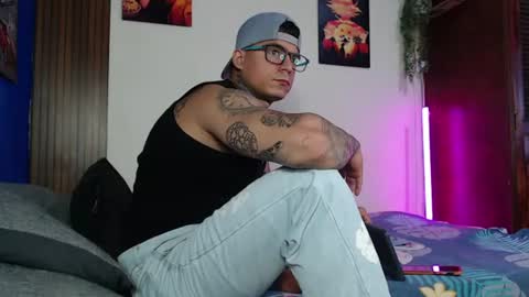 maxstroncm18 online show from 07/12/26, 01:02