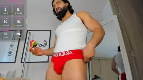 Max online show from 10/26/25, 04:13