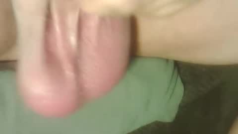 Snapshot of maxtails chatting on 11/01/25, 12:40 avinago online show from 11/01/25, 12:40