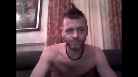 MaxTheWolf online show from 11/04/25, 11:04