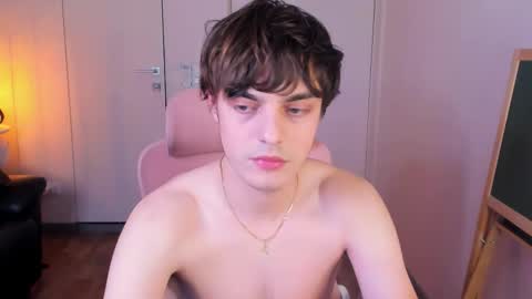 Max online show from 03/08/26, 02:04