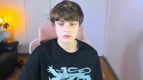 Max online show from 03/13/26, 07:42