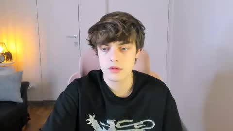 Max online show from 03/15/26, 07:20