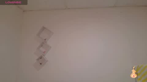 Snapshot of maxwel949813 chatting on 04/17/26, 10:46 Max online show from 04/17/26, 10:46