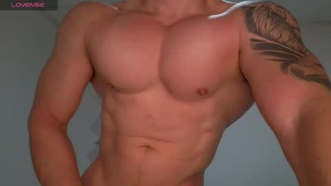 Snapshot of maxwel949813 chatting on 05/07/26, 09:58 Max online show from 05/07/26, 09:58