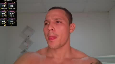 Snapshot of maxwel949813 chatting on 05/13/26, 01:08 Max online show from 05/13/26, 01:08