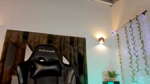 MAX online show from 02/18/25, 12:59