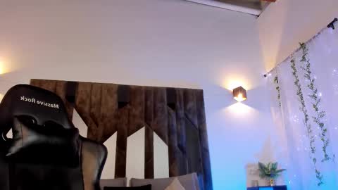 MAX online show from 02/21/25, 02:28