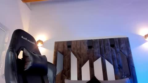 MAX online show from 02/23/25, 12:08