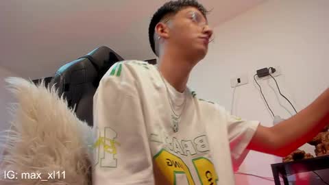 maxx_cortes online show from 05/03/26, 03:23