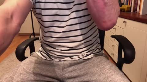 Max online show from 12/10/24, 05:39