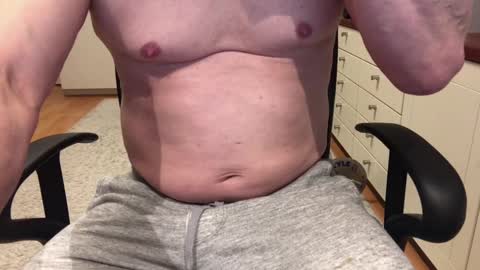 Max online show from 01/20/25, 05:37