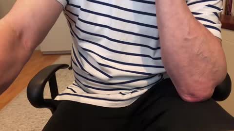 Max online show from 02/10/25, 09:47