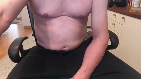 Max online show from 10/30/25, 07:32