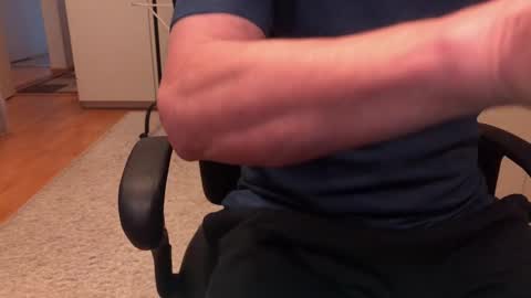 Max online show from 11/05/25, 11:10