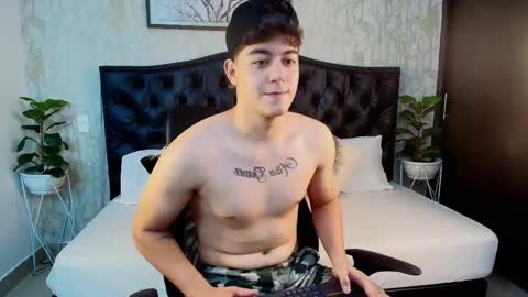 Maxxi online show from 10/24/25, 06:21