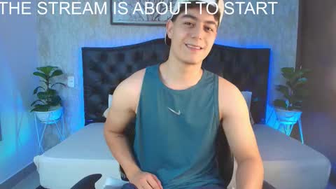 Maxxi online show from 11/23/25, 01:27