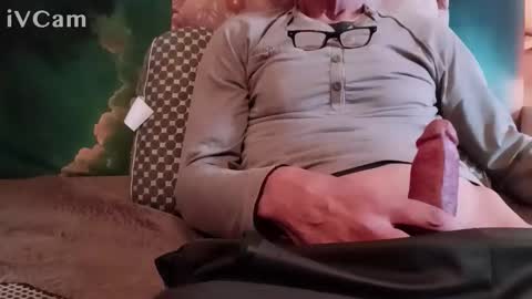 Snapshot of maxxoufr chatting on 03/14/26, 09:26 maxxoufr online show from 03/14/26, 09:26