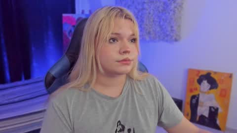 Maxine Minx online show from 12/31/24, 05:44