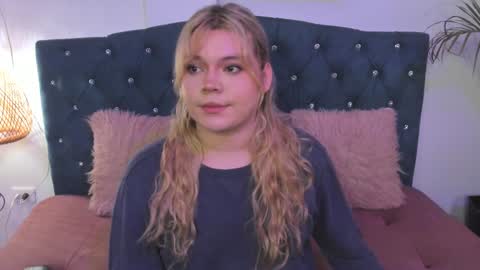 Maxine Minx online show from 01/14/25, 11:31