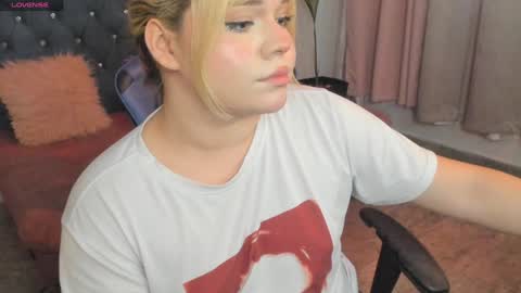 Maxine Minx online show from 02/01/25, 12:05