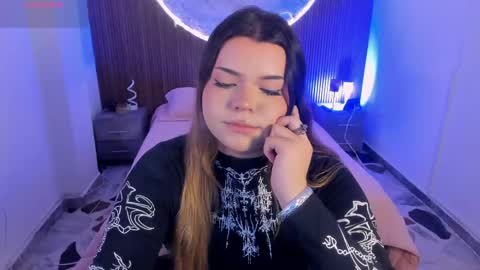 Maxine Minx online show from 05/02/26, 11:43