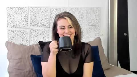 Victoria online show from 12/19/24, 03:08