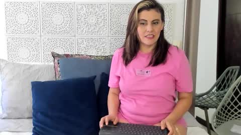 Victoria online show from 02/05/25, 08:25