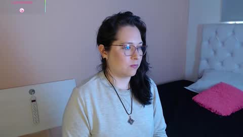 Snapshot of may_bloom chatting on 02/03/26, 10:15 May online show from 02/03/26, 10:15