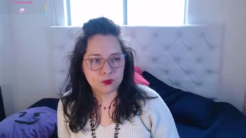 Snapshot of may_bloom chatting on 03/04/26, 08:04 May online show from 03/04/26, 08:04