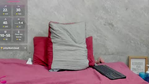 Snapshot of may_clanfort chatting on 05/16/26, 02:30 MAY online show from 05/16/26, 02:30