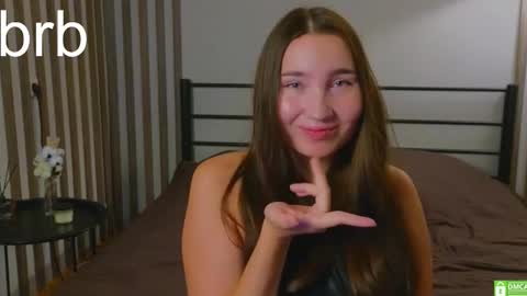 Snapshot of may_dani chatting on 12/15/25, 12:09 Dani and May online show from 12/15/25, 12:09