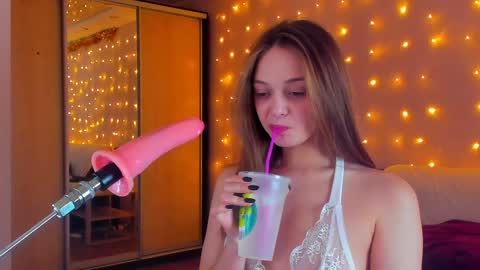 May Flower online show from 01/14/25, 01:49