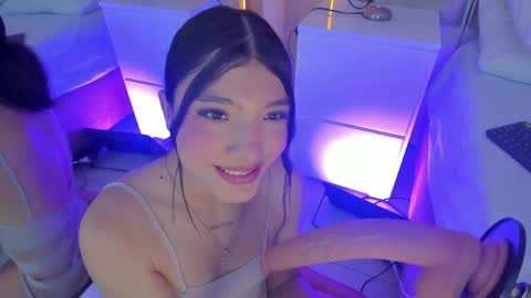 Snapshot of may_foxxx chatting on 04/02/26, 08:06 May online show from 04/02/26, 08:06