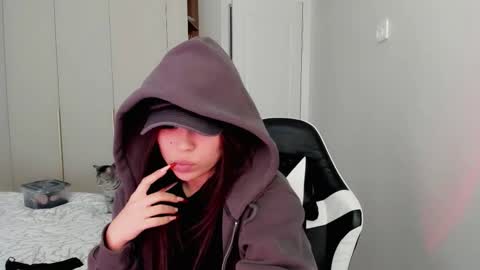 Mia online show from 02/20/26, 06:37