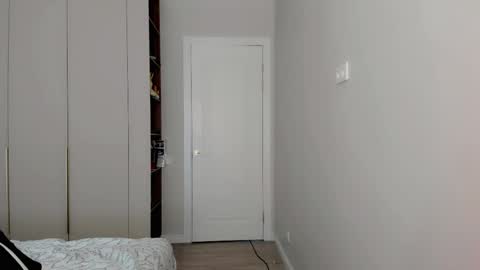 Mia online show from 03/02/26, 07:15