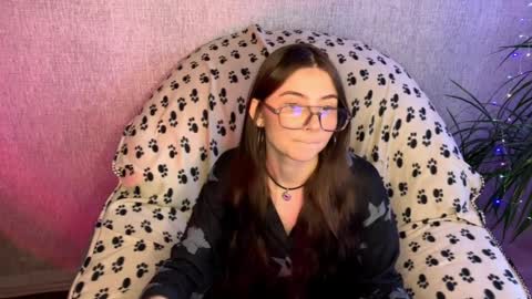 Snapshot of may_rollins chatting on 04/01/26, 01:34 may online show from 04/01/26, 01:34